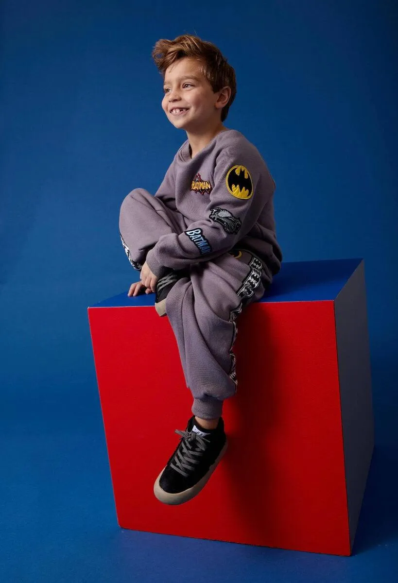 BATMAN SWEATSHIRT AND SWEATPANTS SET