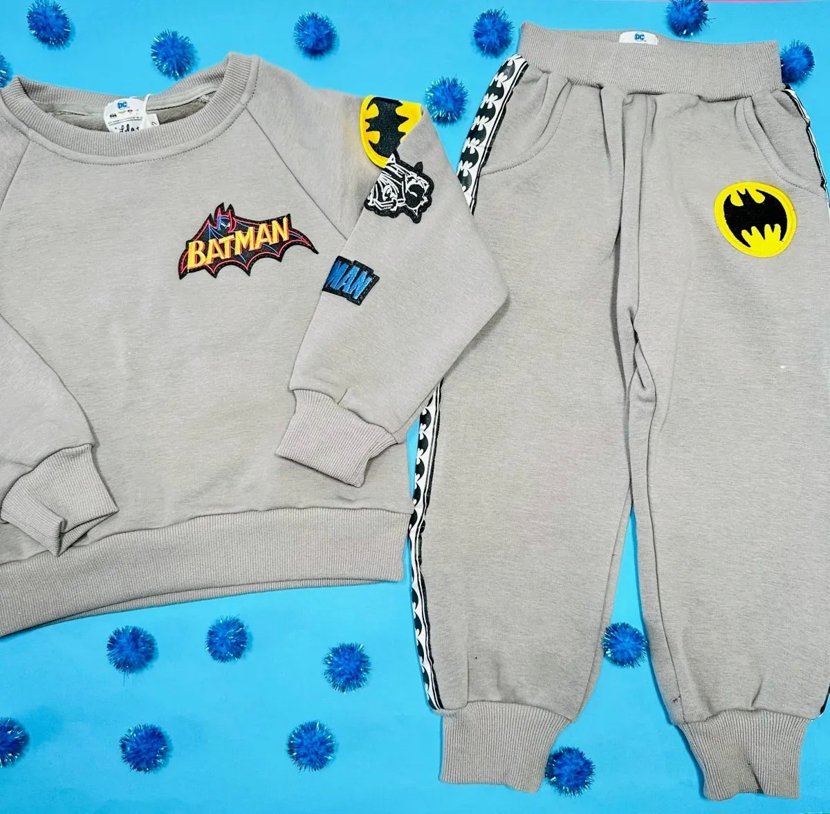 BATMAN SWEATSHIRT AND SWEATPANTS SET