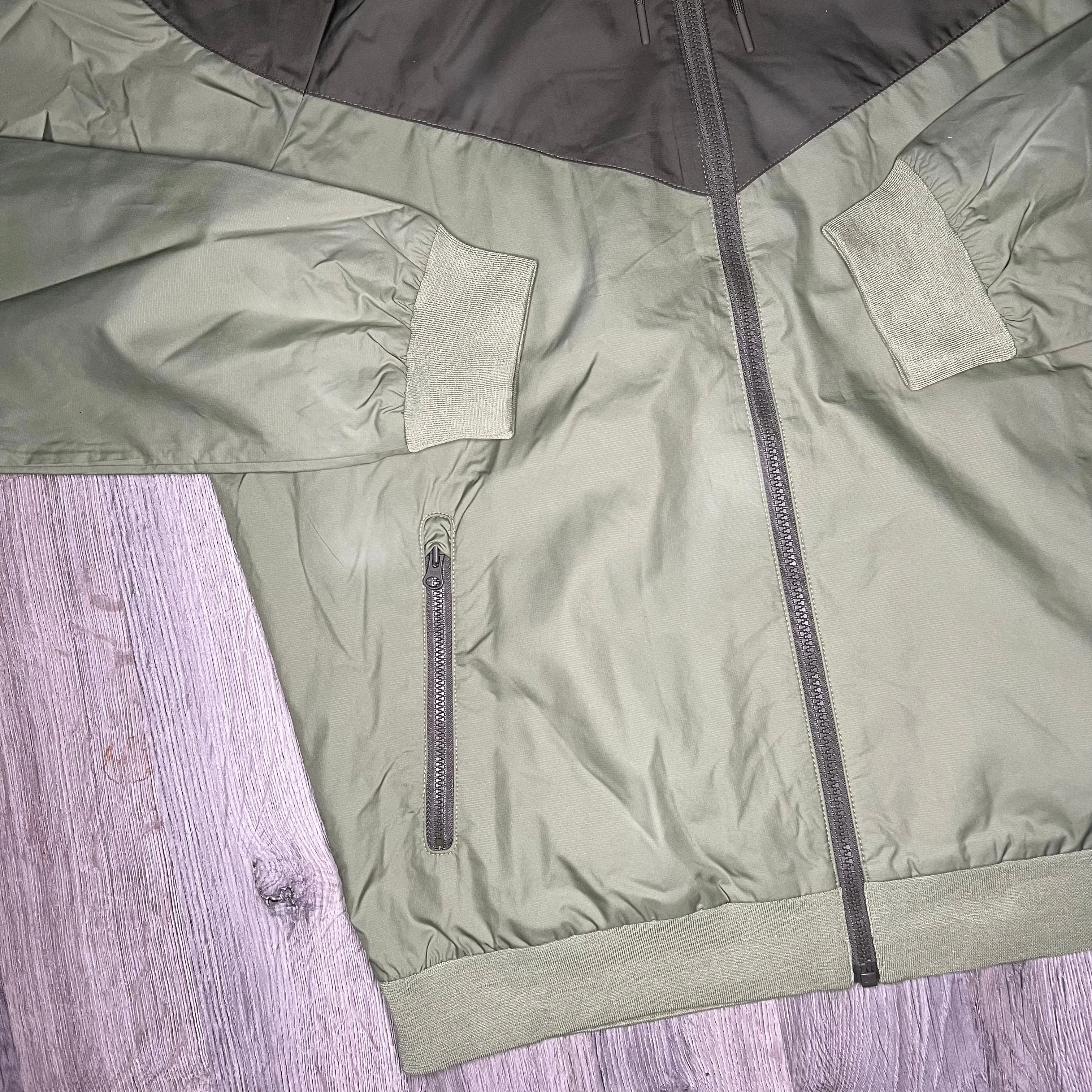 Nike Waterproof Jacket Alligator Green